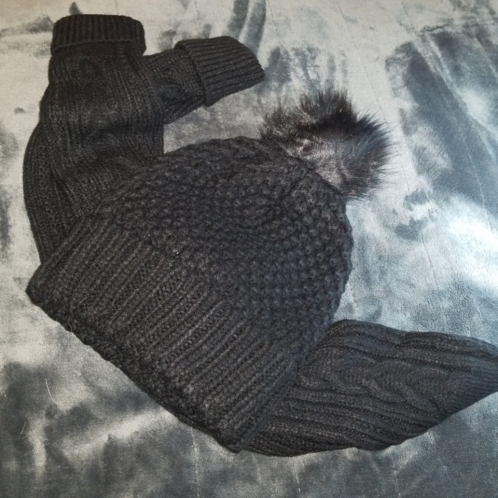 The jet-set diaries beanie hat and knee high socks